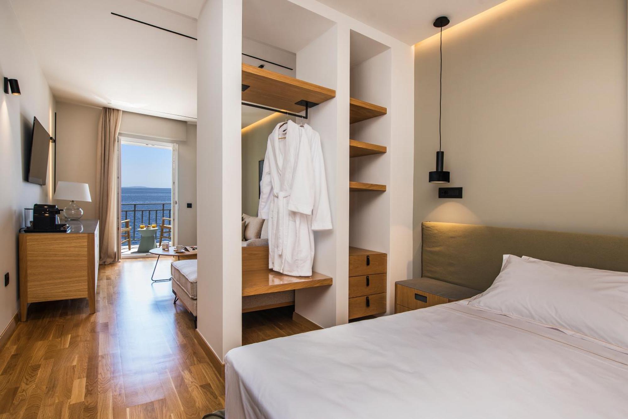 Anaya Suites Ermoupoli Buitenkant foto