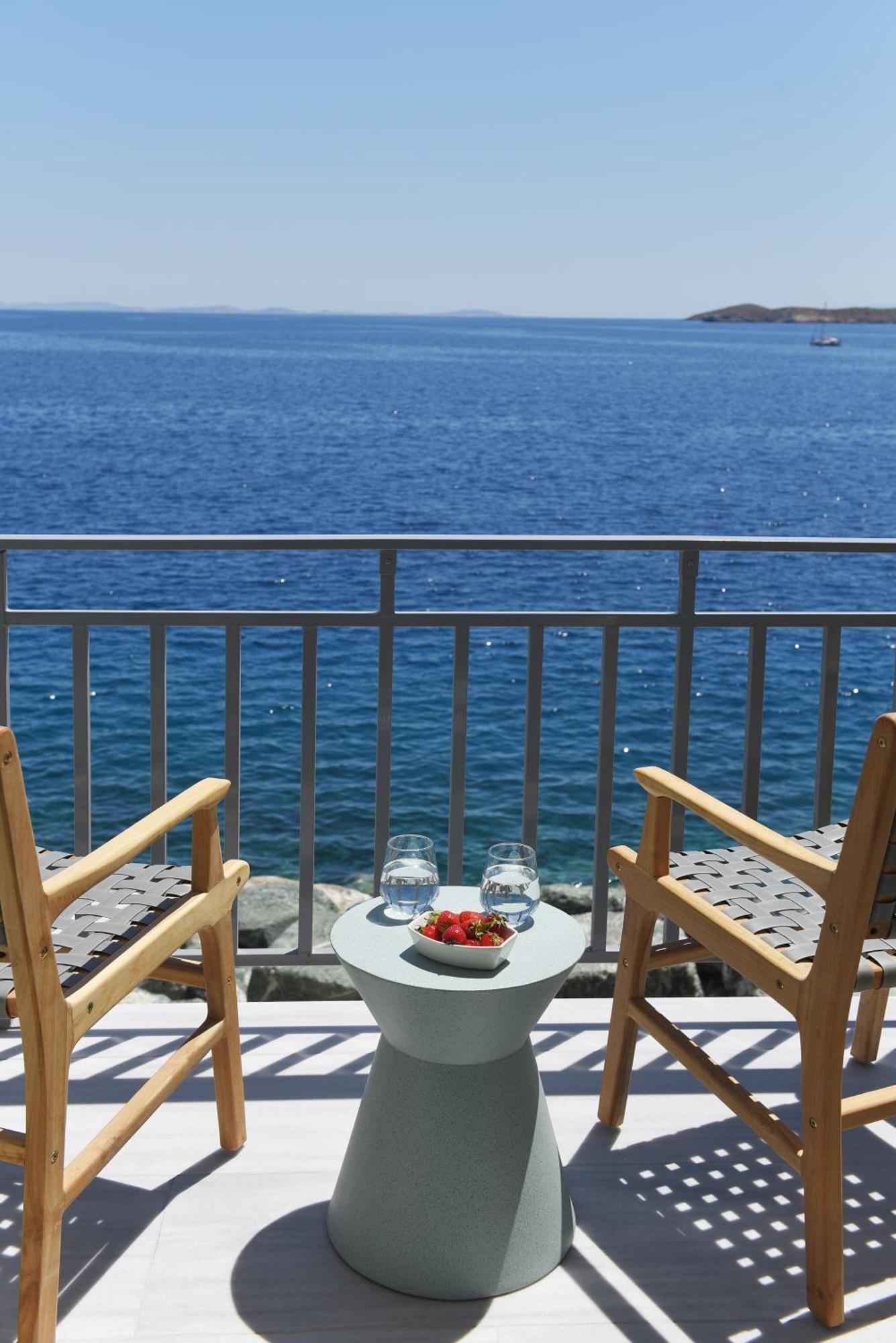 Anaya Suites Ermoupoli Buitenkant foto