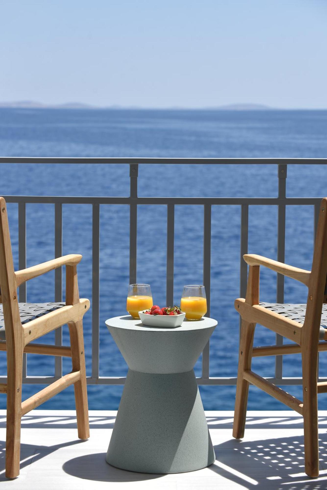 Anaya Suites Ermoupoli Buitenkant foto