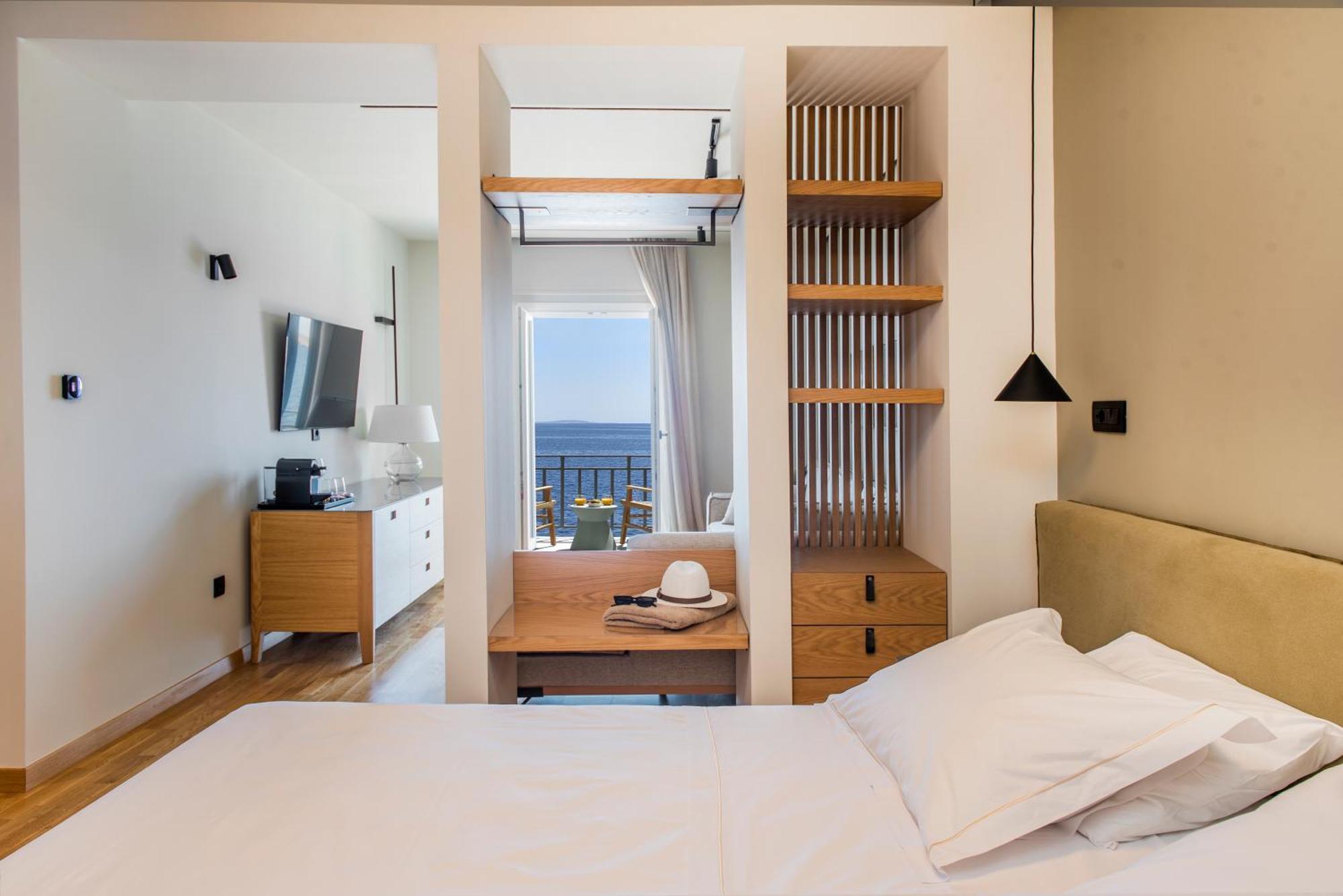Anaya Suites Ermoupoli Buitenkant foto